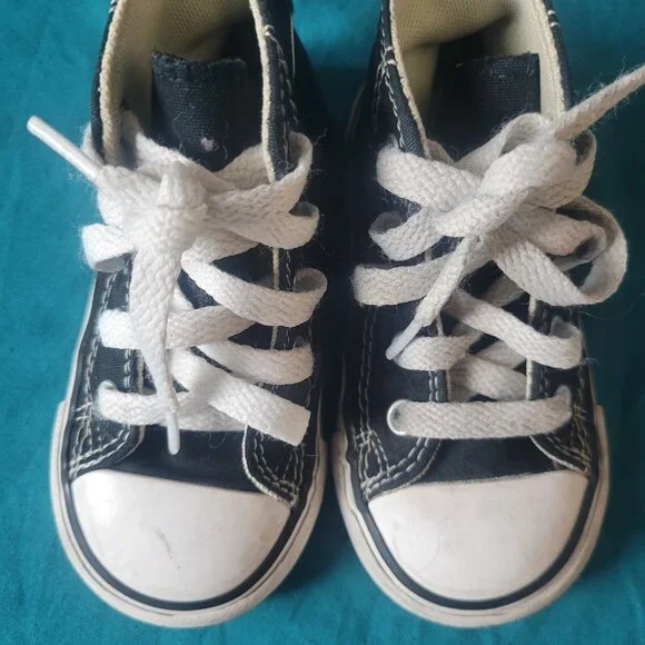 Converse - Picture 3 of 3